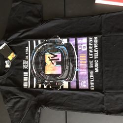 New Mtv T-shirt. Size Medium 