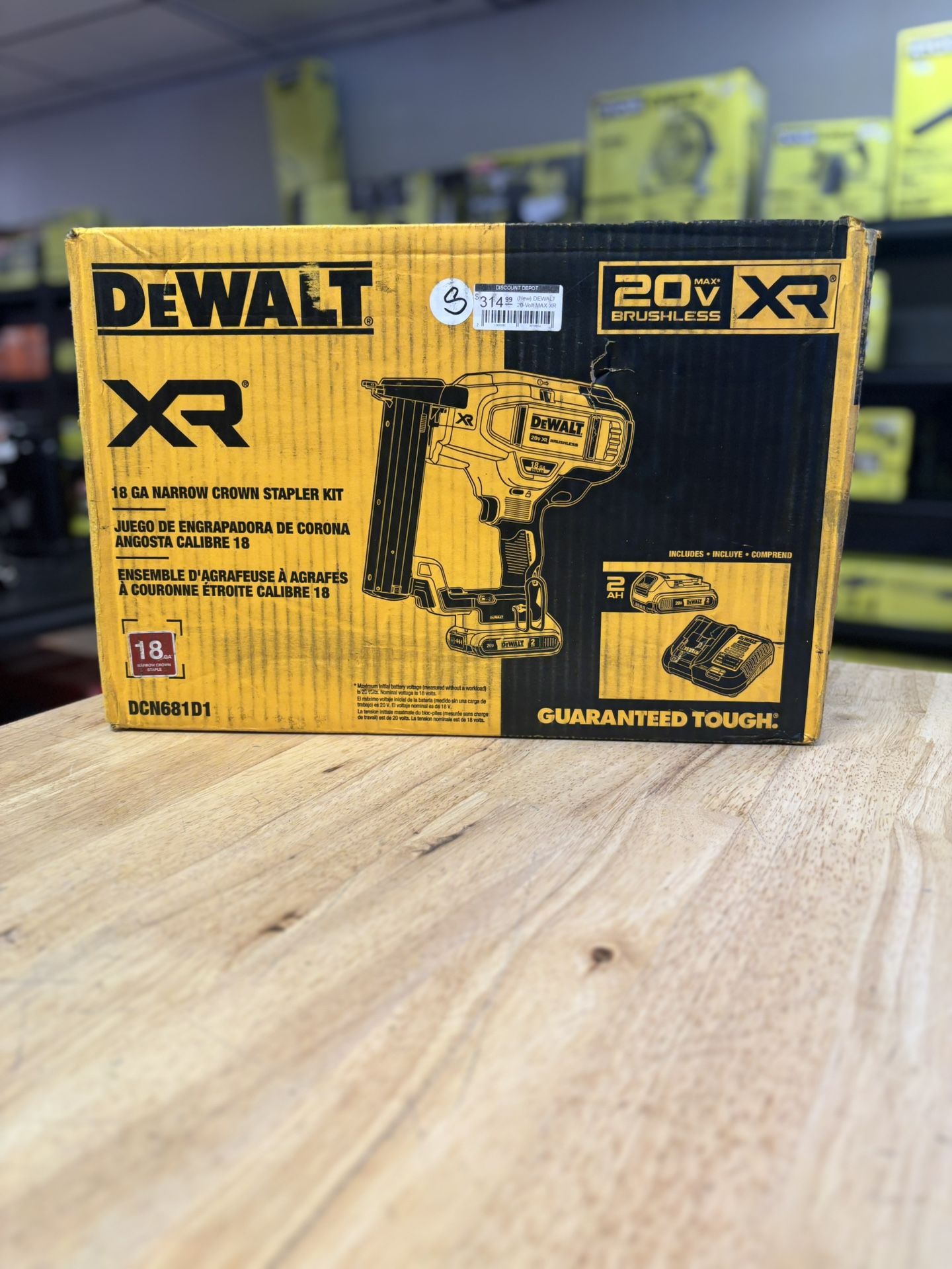 20V MAX XR Lithium-Ion Cordless 18-Gauge Narrow Crown Stapler Kit with 2.0Ah Battery, Charger and Contractor Bag