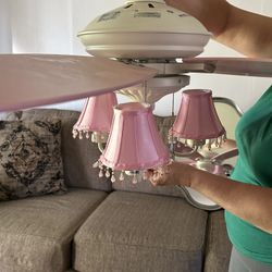 20” Girls Room Lighted Fan 