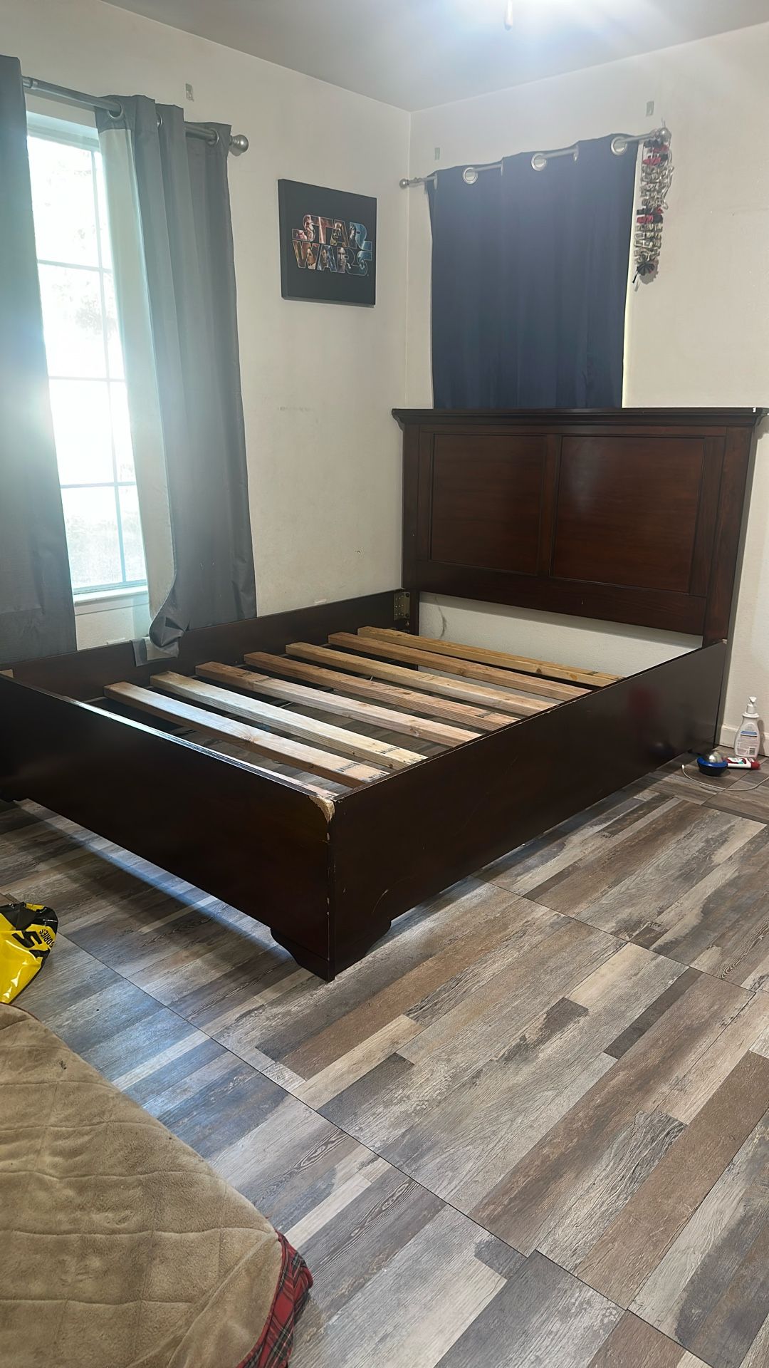 QUEEN BED FRAME 