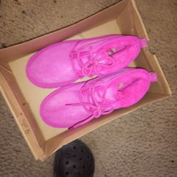 Pink Ugg Shoes 👟