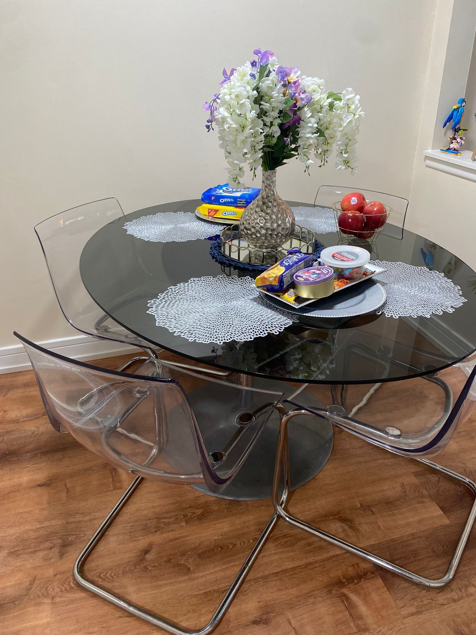 Dining Room Table With Chairs