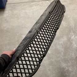 Oem Keep Srt8 Lower Grill