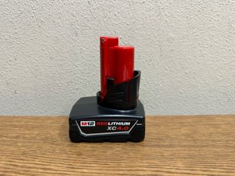 Milwaukee 48-11-2440 M12 12-Volt Lithium-Ion XC Extended Capacity Battery Pack 4.0Ah