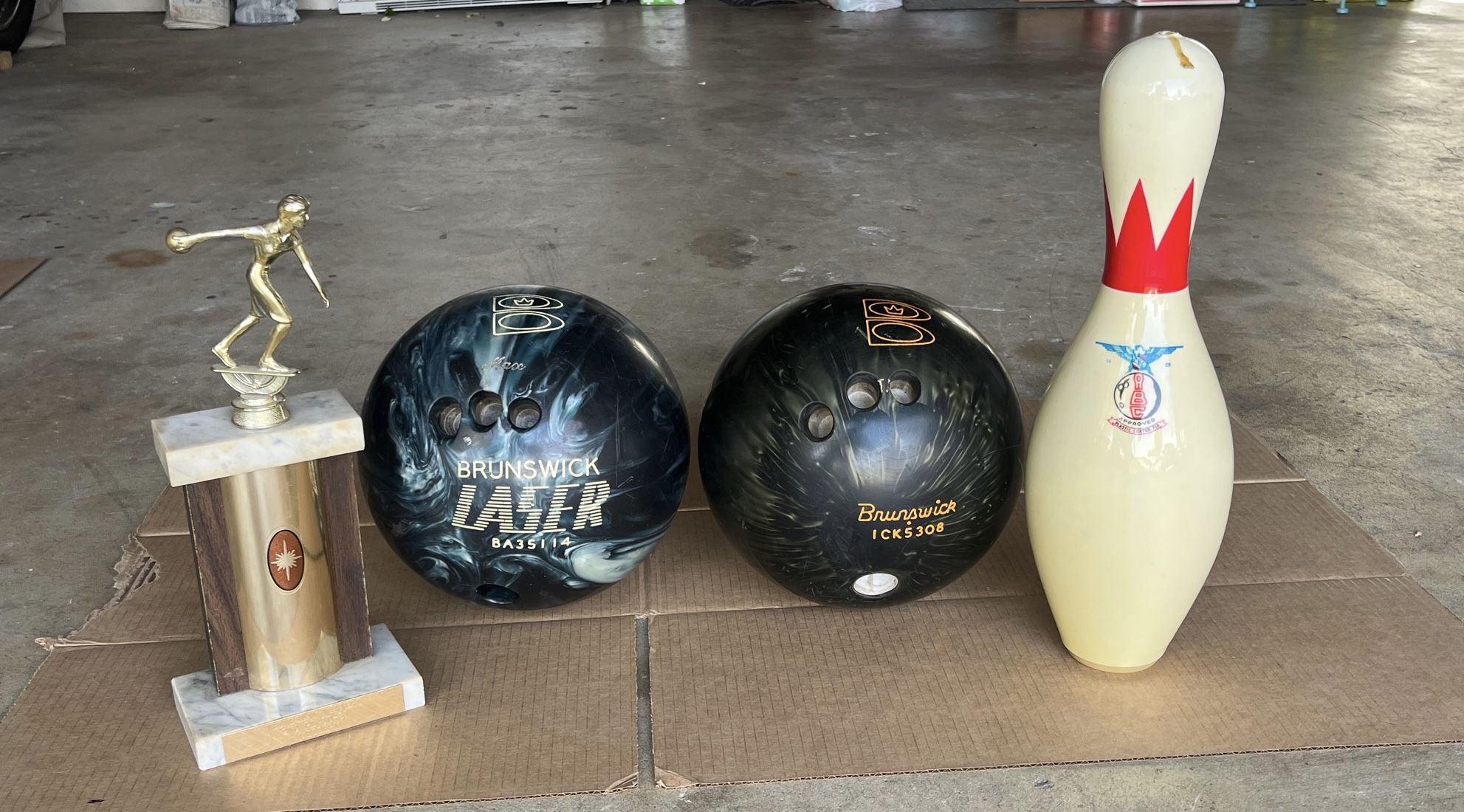 BRUNSWICK BOWLING PIN BOWLING BALLS & MARBLE TROPHY!! for Sale