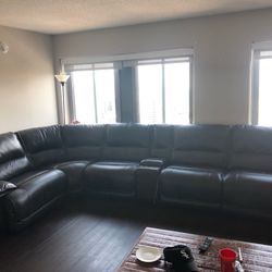 Leather Sectional - 6 Piece Recliner (Used For 6 Months)