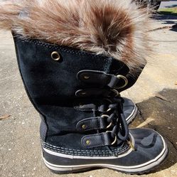 Sorel Women's Size 7 Rubber Boots With Fur Sorel