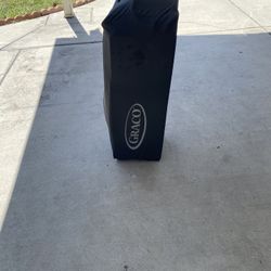 Graco pack and Play 
