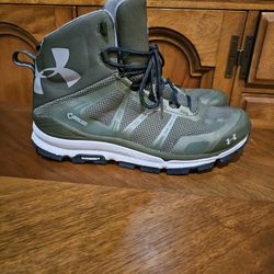 Men's Under Armor Gore-Tex Hiking Boots 