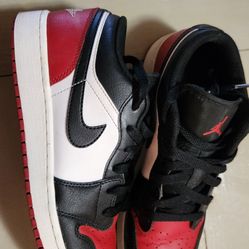 Jordan 1 Lows.  6.5y