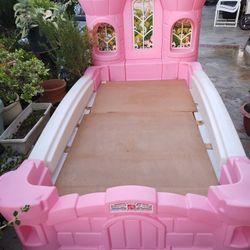 Bed For The Princess Of The House 
