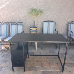 Black Desk With Drawers