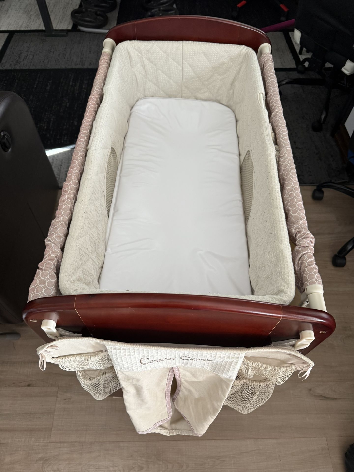 Contours Classique 3-in-1 Wood Bassinet