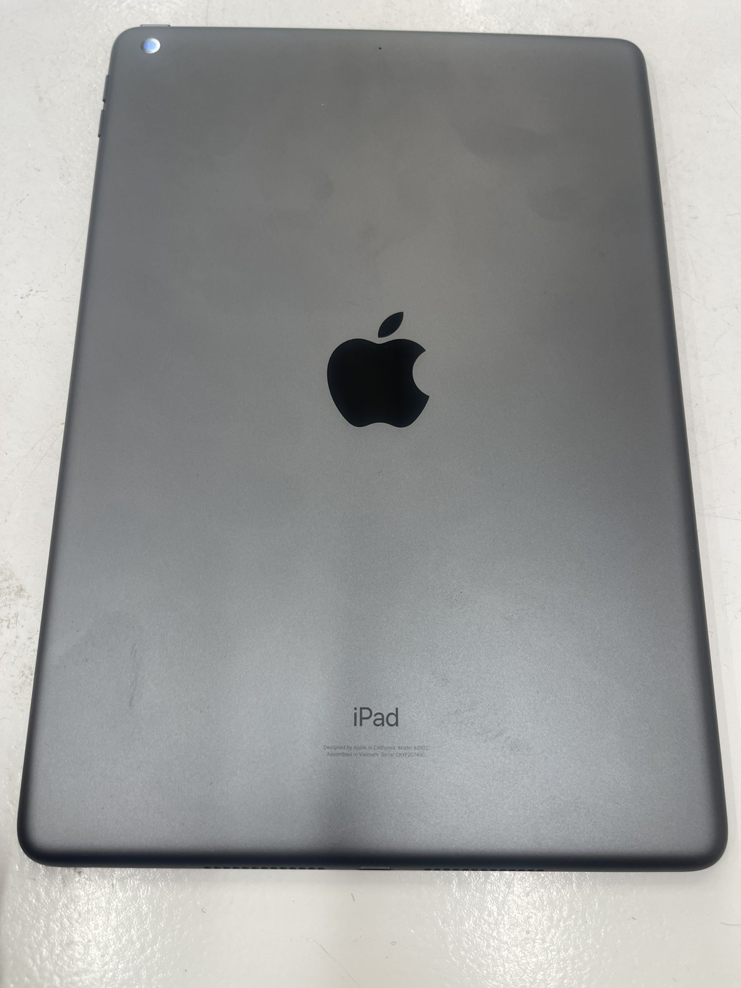 Apple iPad 9th Gen Like New