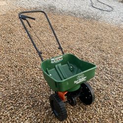 Máquina Para Tirar Semilla De Césped