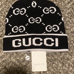 Black & White Beanie 