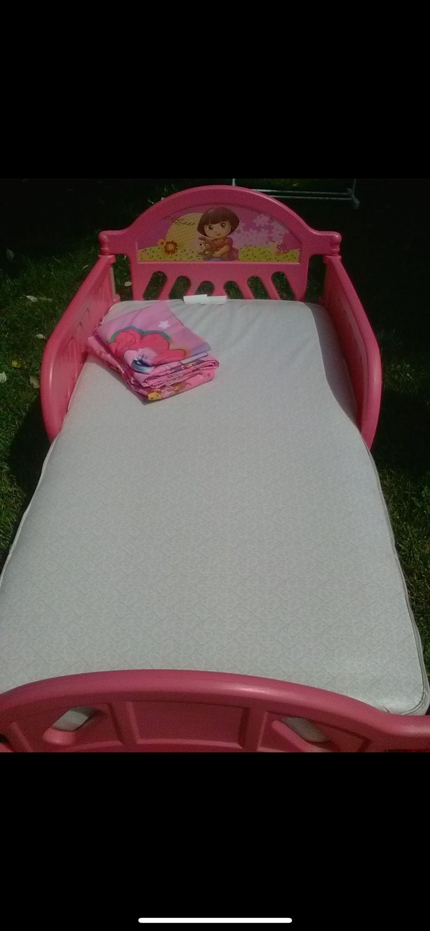 Dora the Explorer Child’s Bed with Mattress and Sheets Set