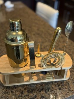 Gold Shaker