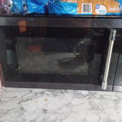 Hamilton Beach Microwave Barely Used