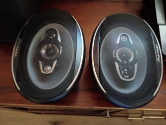 Pioneer 6x9 speakers