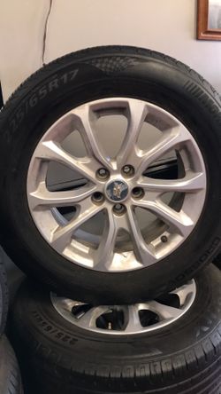 Chevy equinox 2018-2022 rims and tires 17”