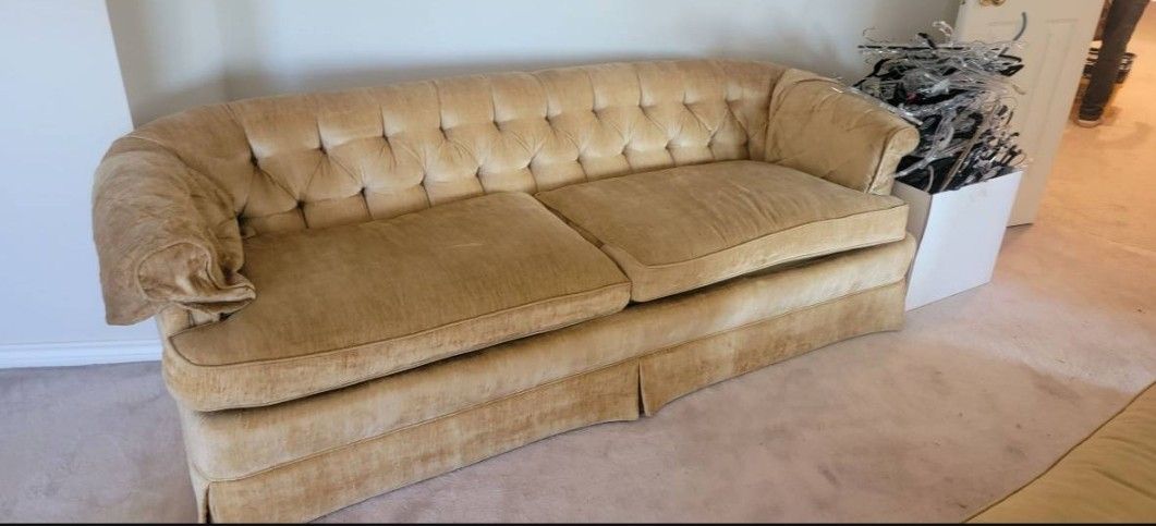 Hollywood Regency Gold Tufted Couch Sofa Henredon