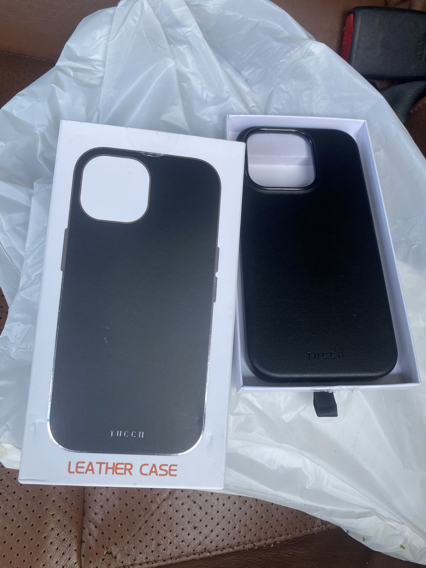 iPhone 15 Pro Tucch Leather Case