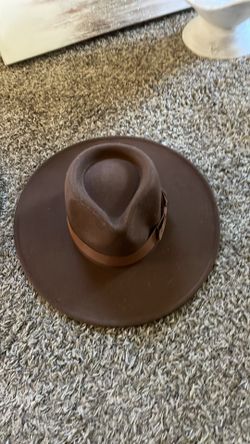 Brown felt rancher hat