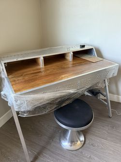 Beautiful Writing Desk - Collectors Item $265