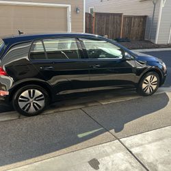 2016 Volkswagen e-Golf