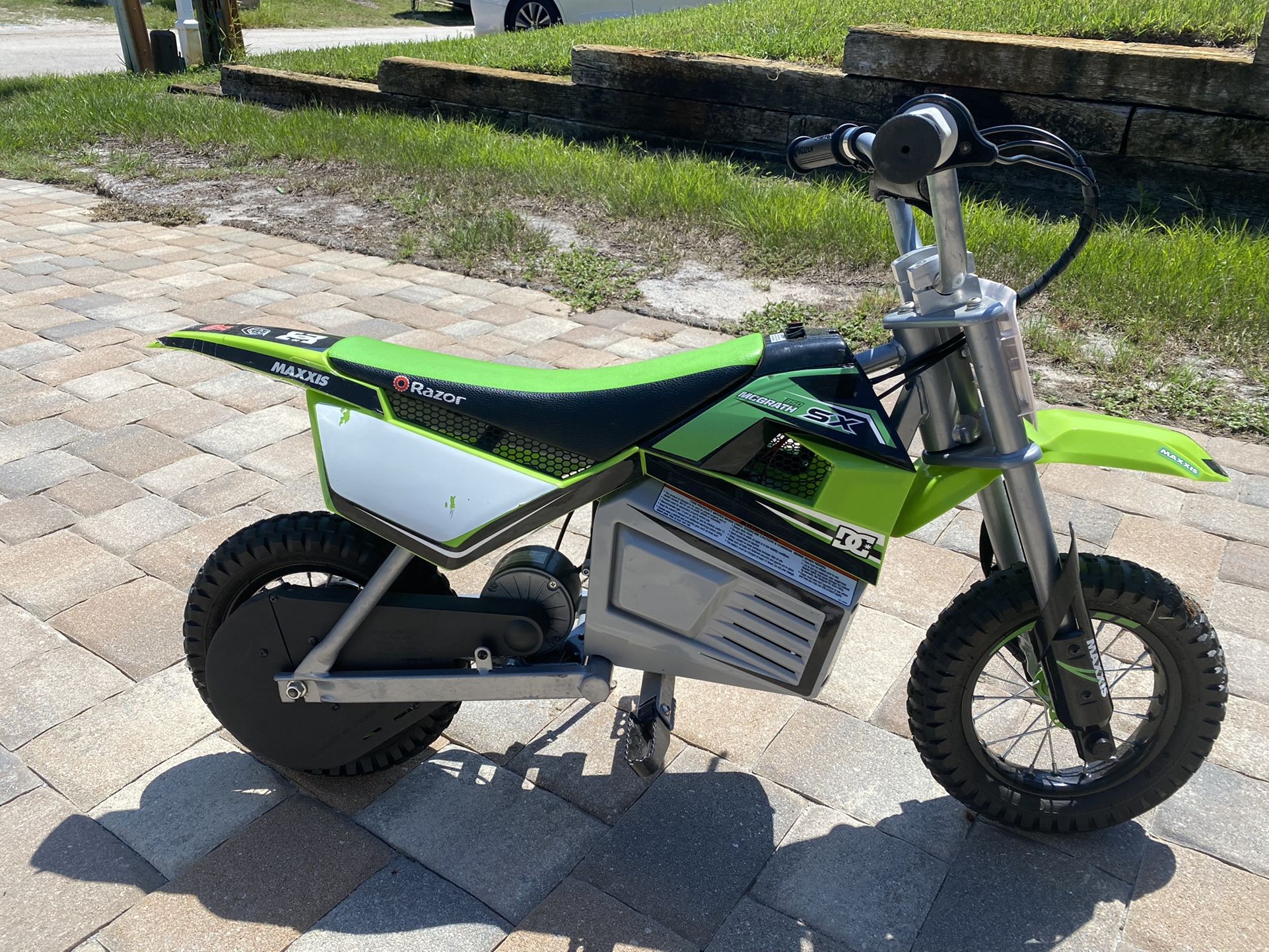 Razor Brand Jeremy McGrath Model Mini Electric Dirt Bike
