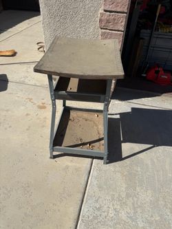 Tool stand