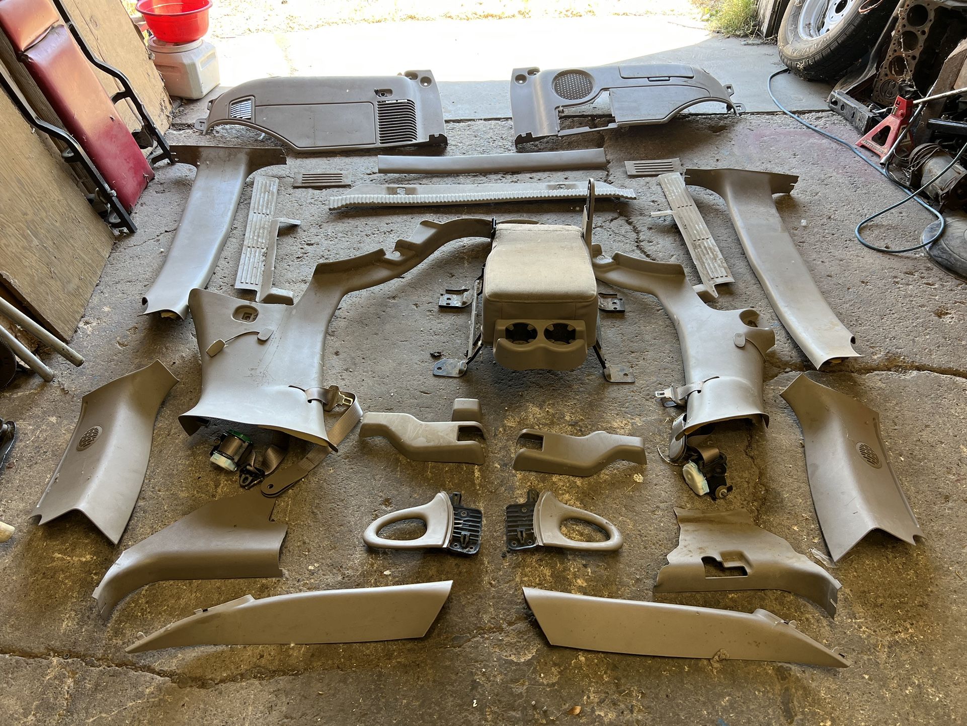 00-06 Chevy GMC Truck Part LOT SELLING AS A SET