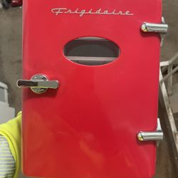 Frigidaire Mini Fridge