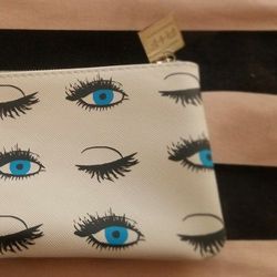 NEW Rodan + Fields

Rodan and Fields R+F Eye Wink Makeup Cosmetic Bag

 Thumbnail