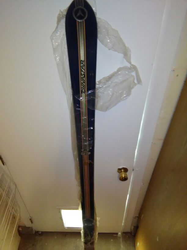 BRAND NEW Woman's Dynastar Intuitive 69L Alpine Skis