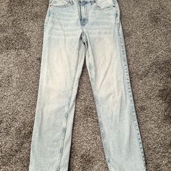 Light Wash H&M High Waisted Jeans