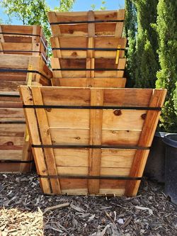 Garden Wood Boxes with Trellis