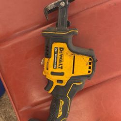 Cordless Compact Saw 