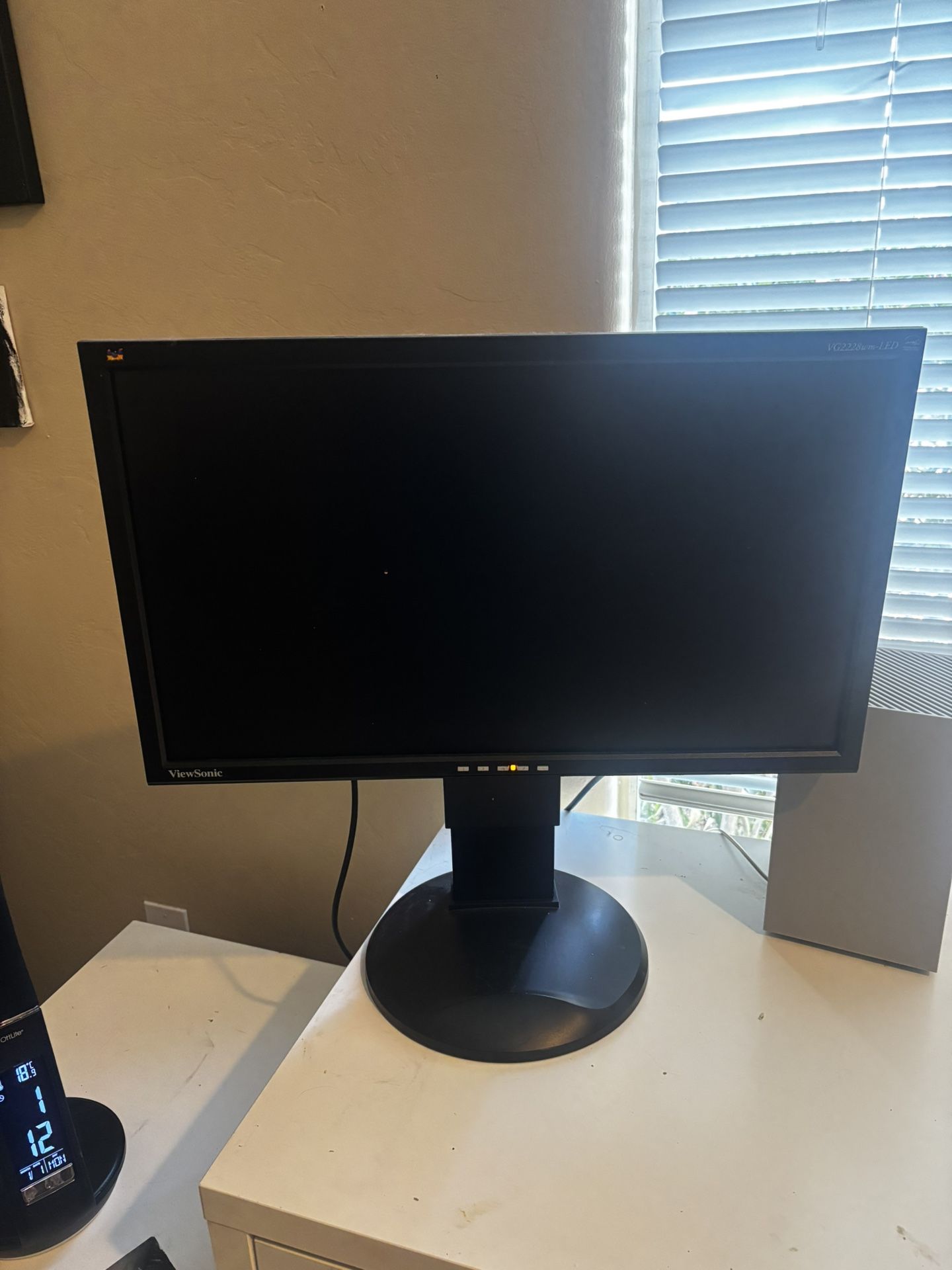 22 Inch ViewSonic Monitor