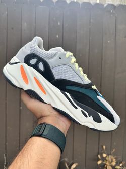 Yeezy Boost 700 “Wave Runner” sz 9.5 DS