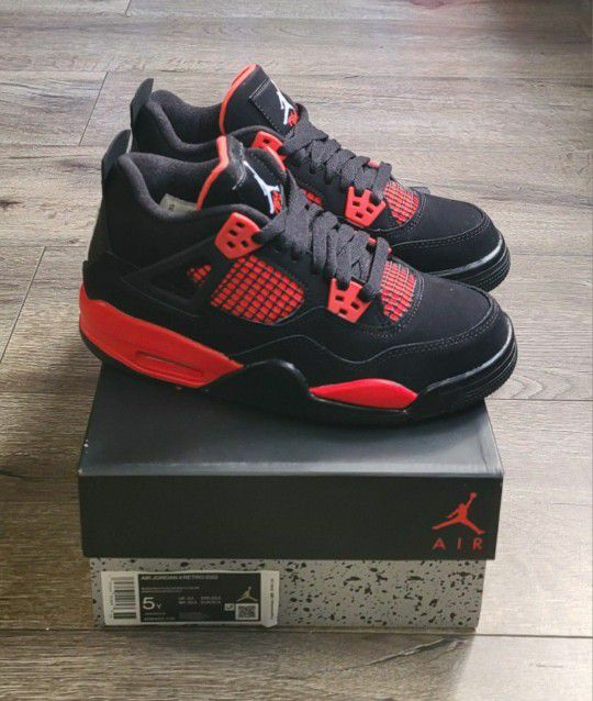 Red Thunder Jordan 4 Size 5y
