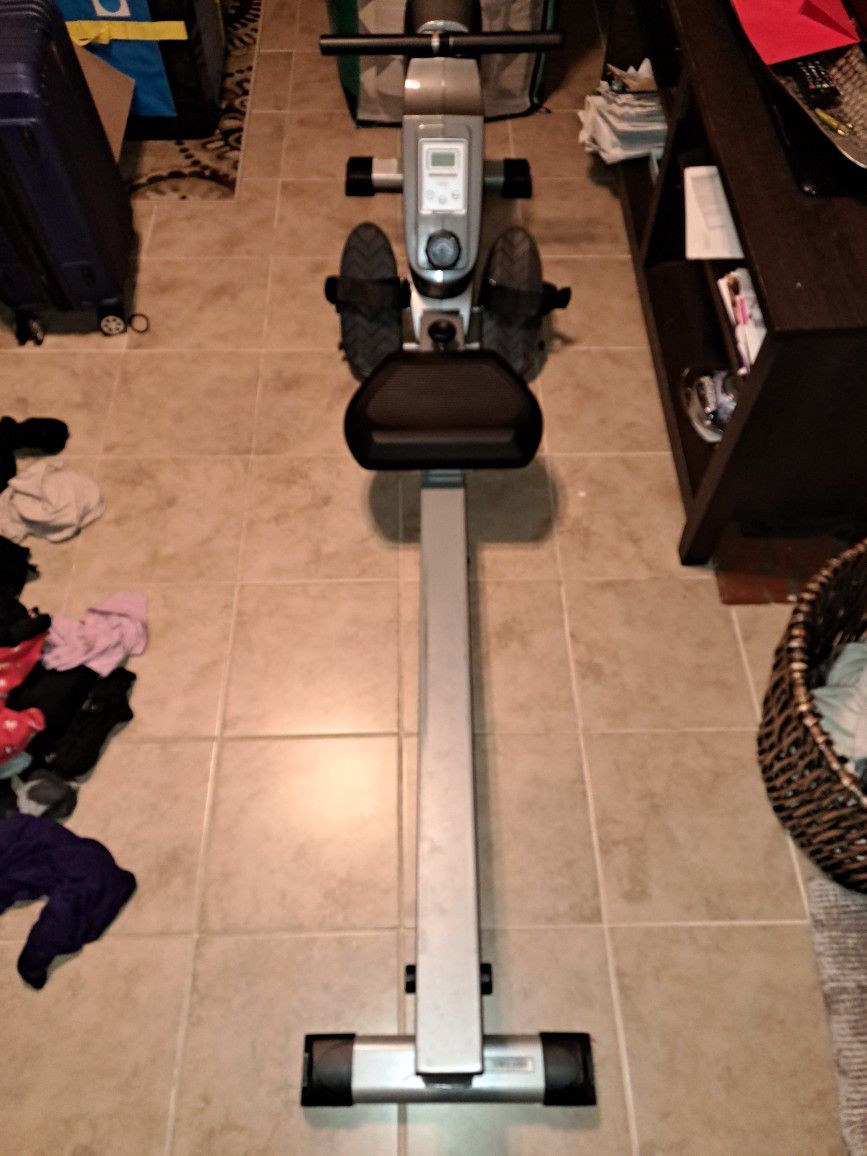 Exercise Row Machine
