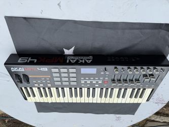 Akai Keyboard 