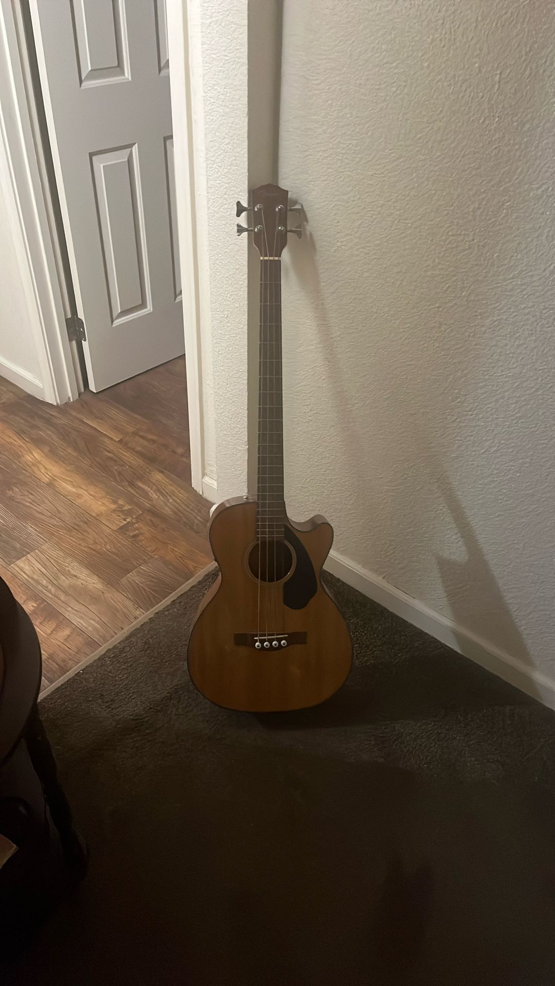 4 String Acoustic Electric Bass Fender 