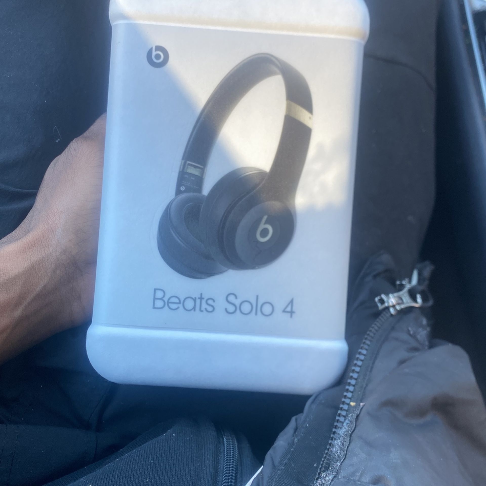 Beat solo 4 Brand New $90
