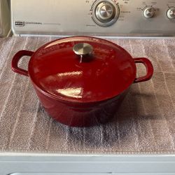 Brand new cast-iron enamel porcelain pot for slow, cooking stews pasta never used