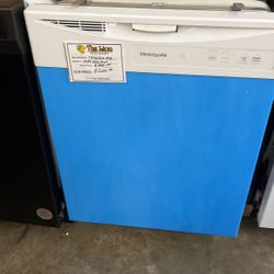  Dishwasher FRIGIDAIRE Model #: FDPCYZZIAW 0 1 Year Warranty