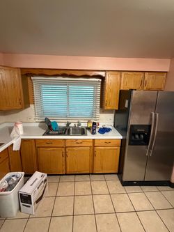 Kitchen cabinets free