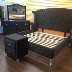 4 Piece Queen Bedroom Set Queen Bedroom Dresser Mirror And Nightstand